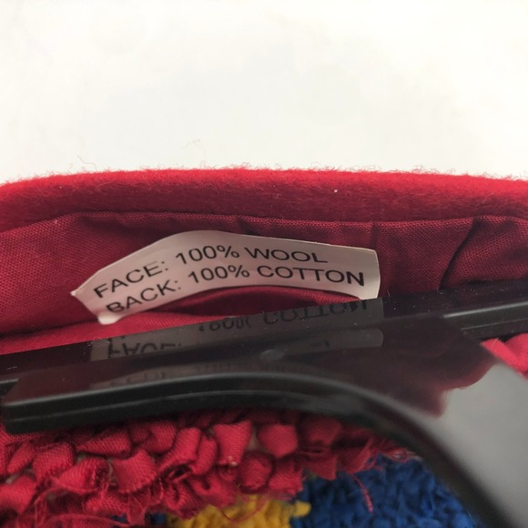 New CHRISTMAS STOCKING SCENE ON CHRISTMAS STOCKING Wool / Cotton Flowers Latch - Picture 6 of 7